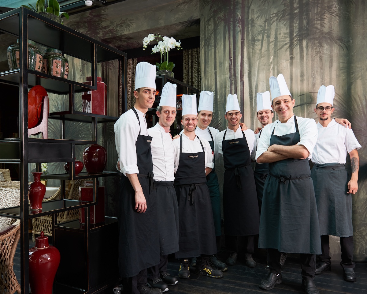 famous-restaurant-milano-staff-derby-grill
